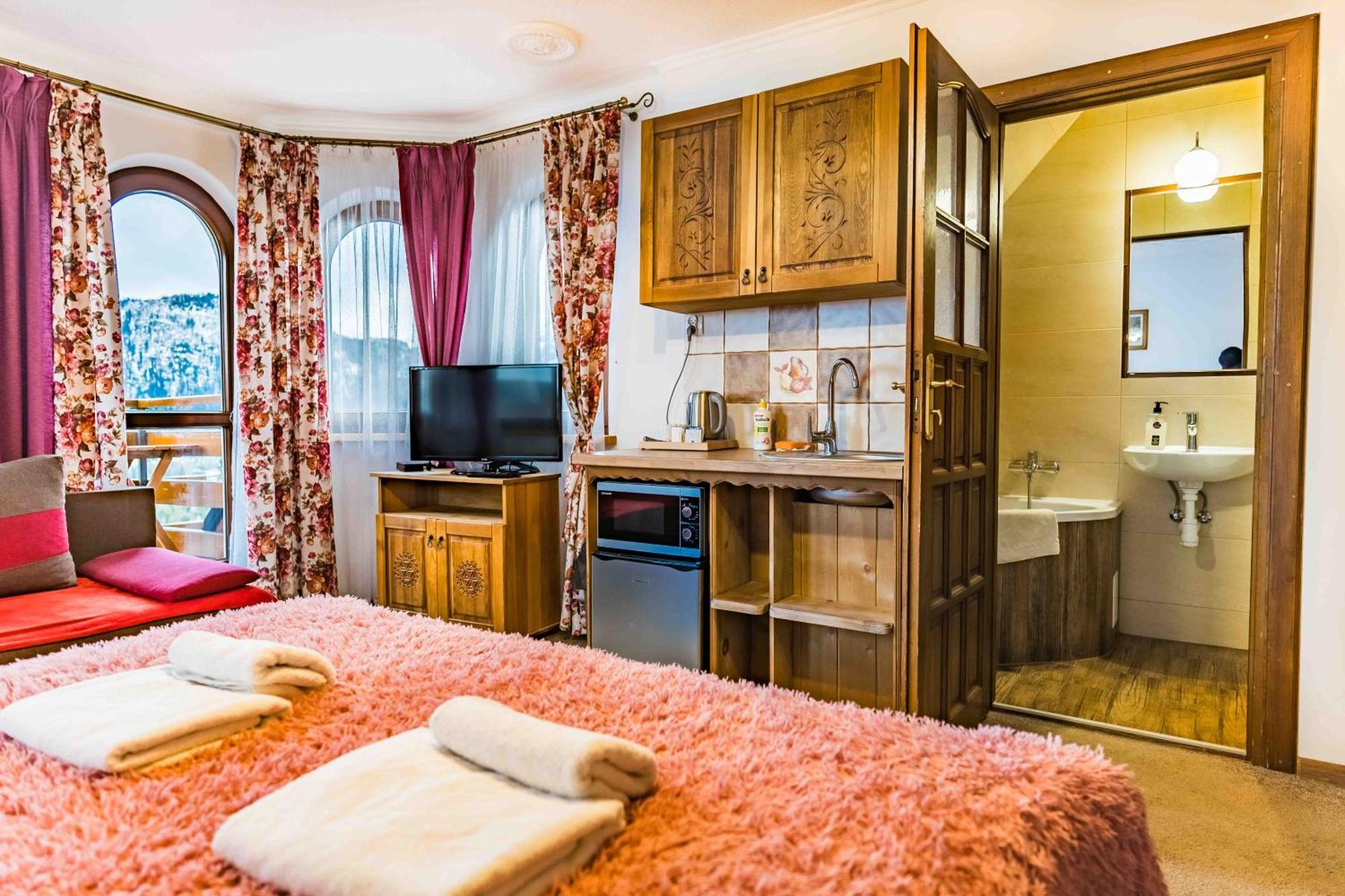 Gorski Palacyk Kompleks Obiektow Kościelisko Esterno foto